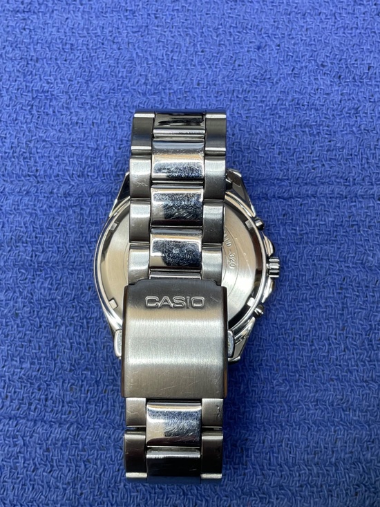 Casio MTD-320 Watch - Picture 5 of 12
